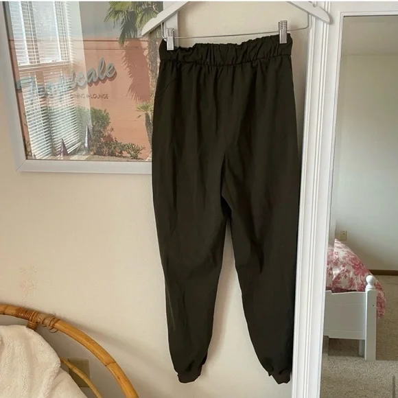 Lululemon Stretch High-Rise Joggers Dark Olive Green - Picture 7 of 7